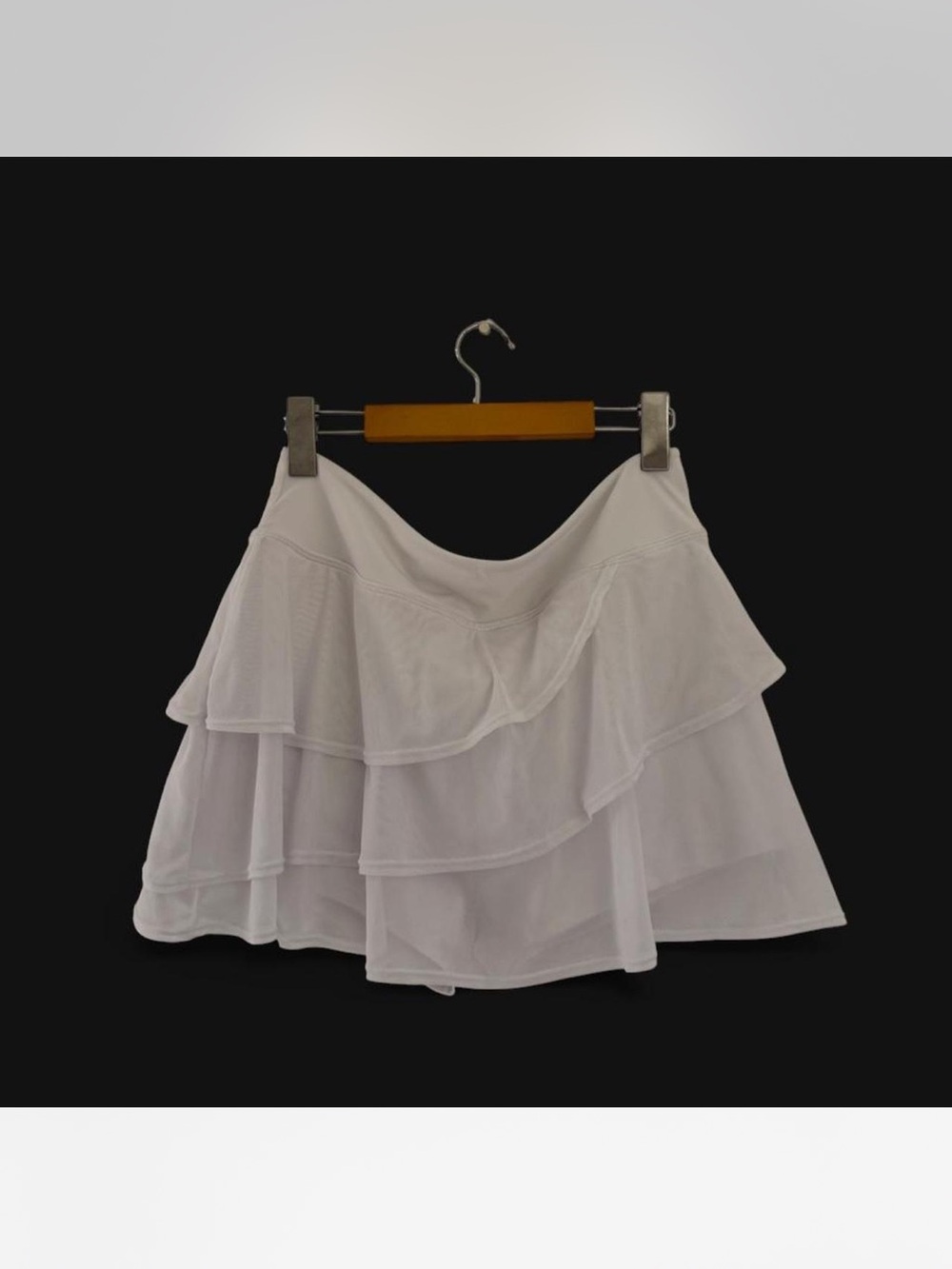 Tiered White Ruffle Mini Skort ๐ค